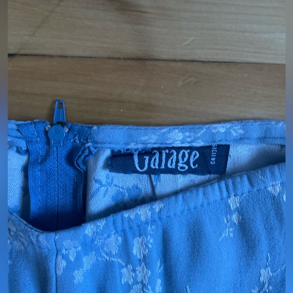 2000s Garage Embroidered Capris - Picture 2 of 3